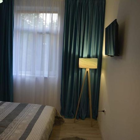 Sunrise Apartment Petroşani Екстериор снимка
