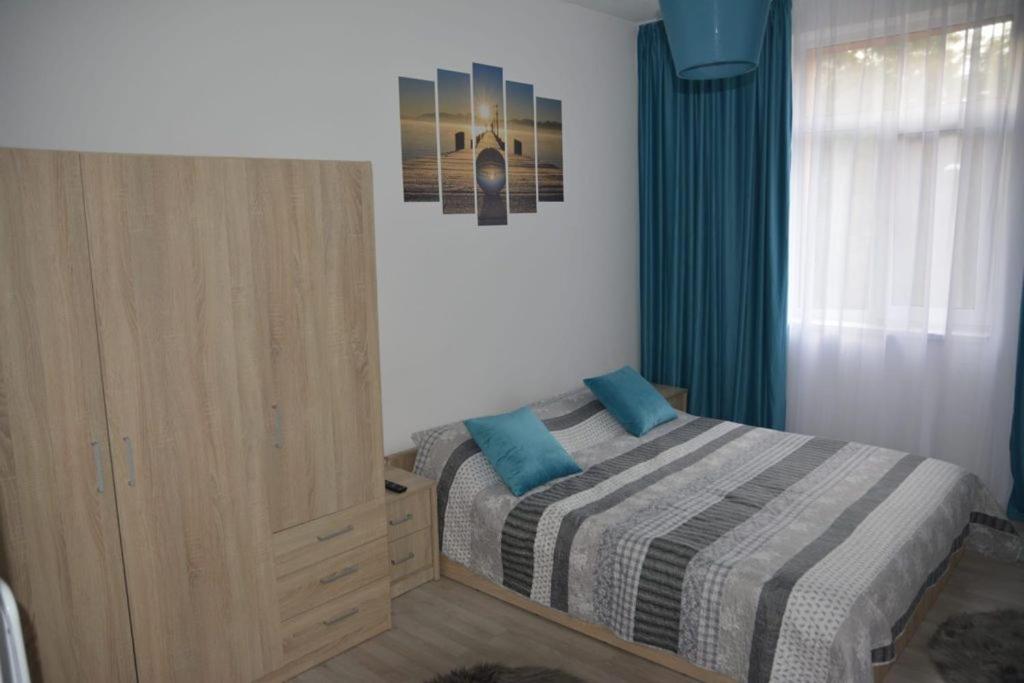 Sunrise Apartment Petroşani Екстериор снимка