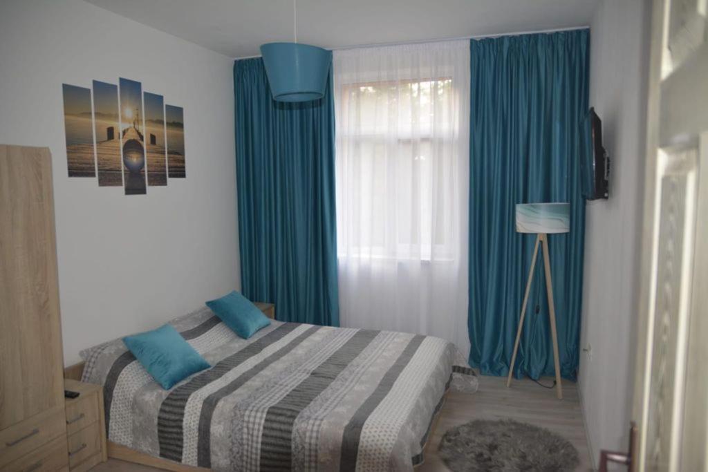 Sunrise Apartment Petroşani Екстериор снимка